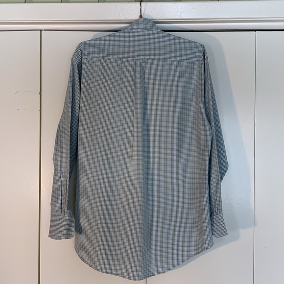 Vineyard Vines (M) - Picture 15 of 15